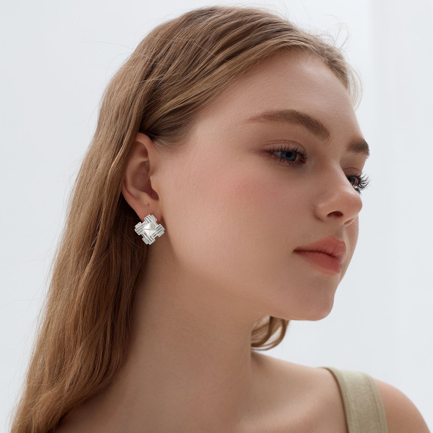 Lattice Luxe Stud Earrings