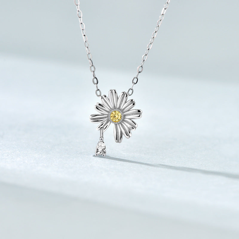 Morning Dew Blossom Necklace