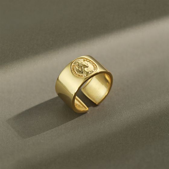 Camée Classique Adjustable Ring