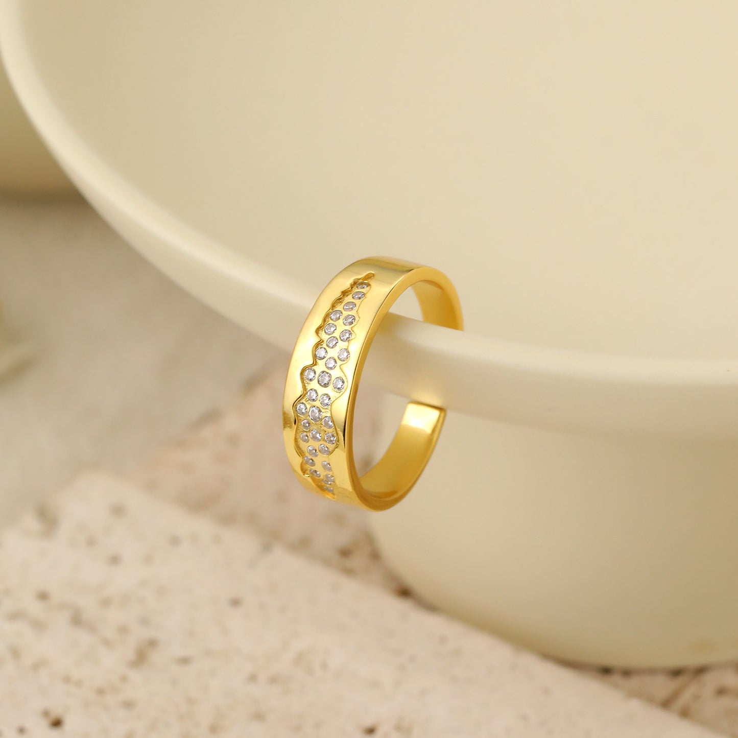 Onda di Luce Adjustable Ring